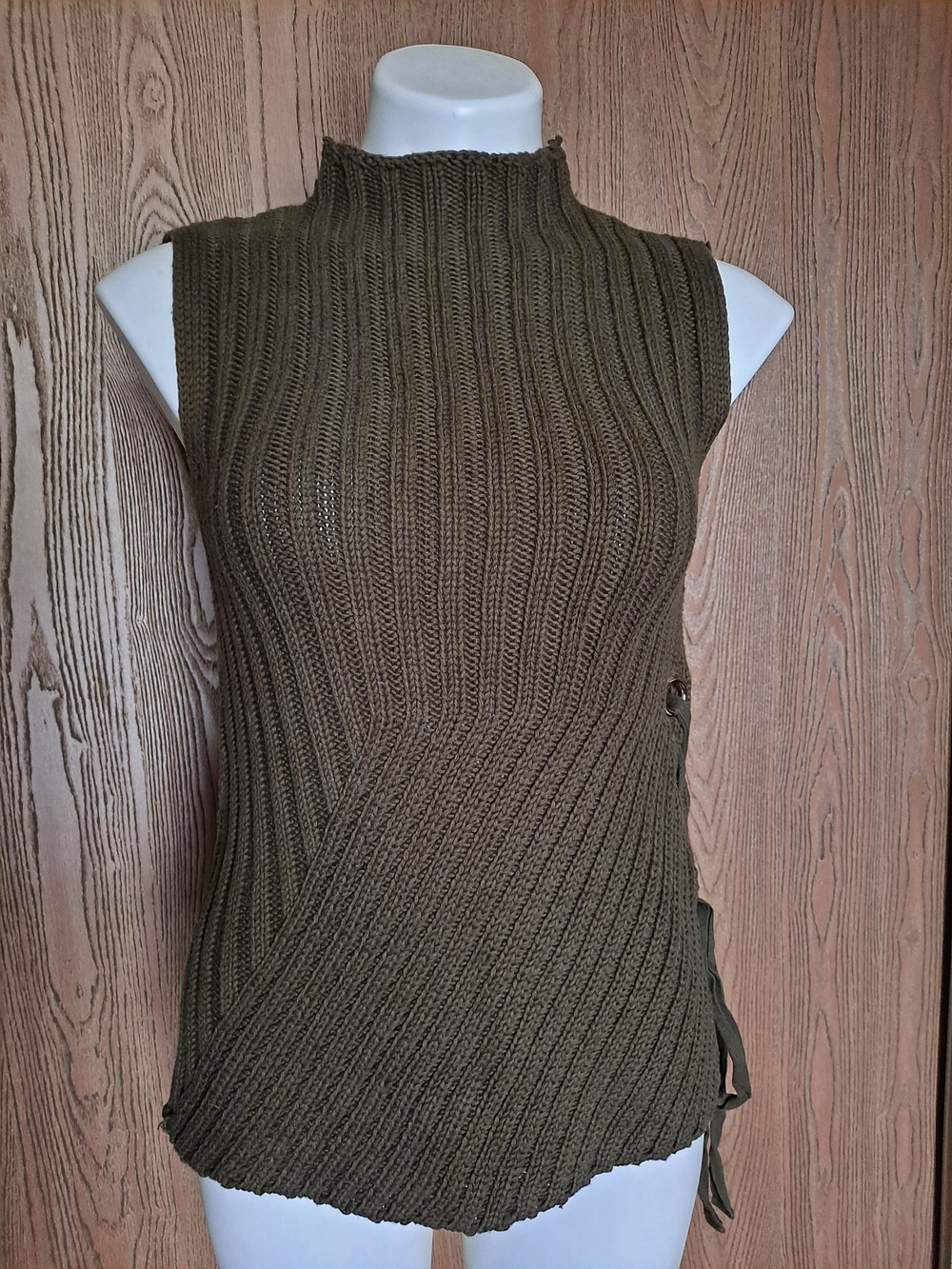 Jennifer Lopez Olive Ribbed Sleeveless Mock Neck Sweater